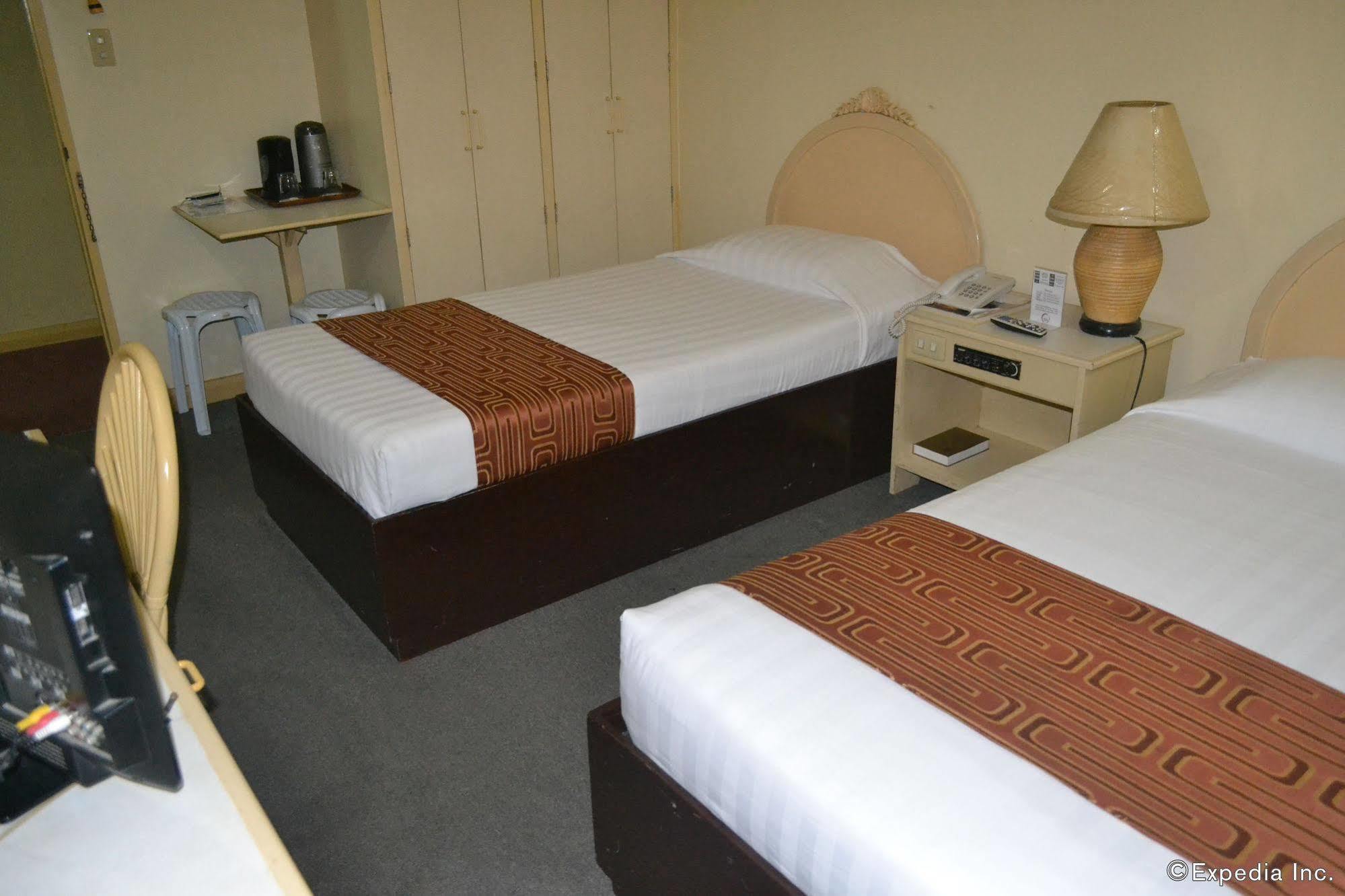Hotel Cesario Lapu-Lapu City Bagian luar foto